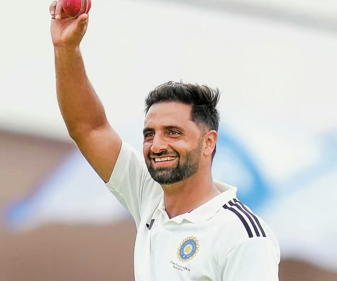 CM Omar Abdullah congratulates Auqib Nabi on India Test call-up, says selection is a proud moment for J&K