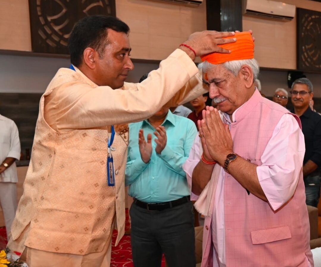 KP Volunteers living proof of spreading light; J&K LG Sinha