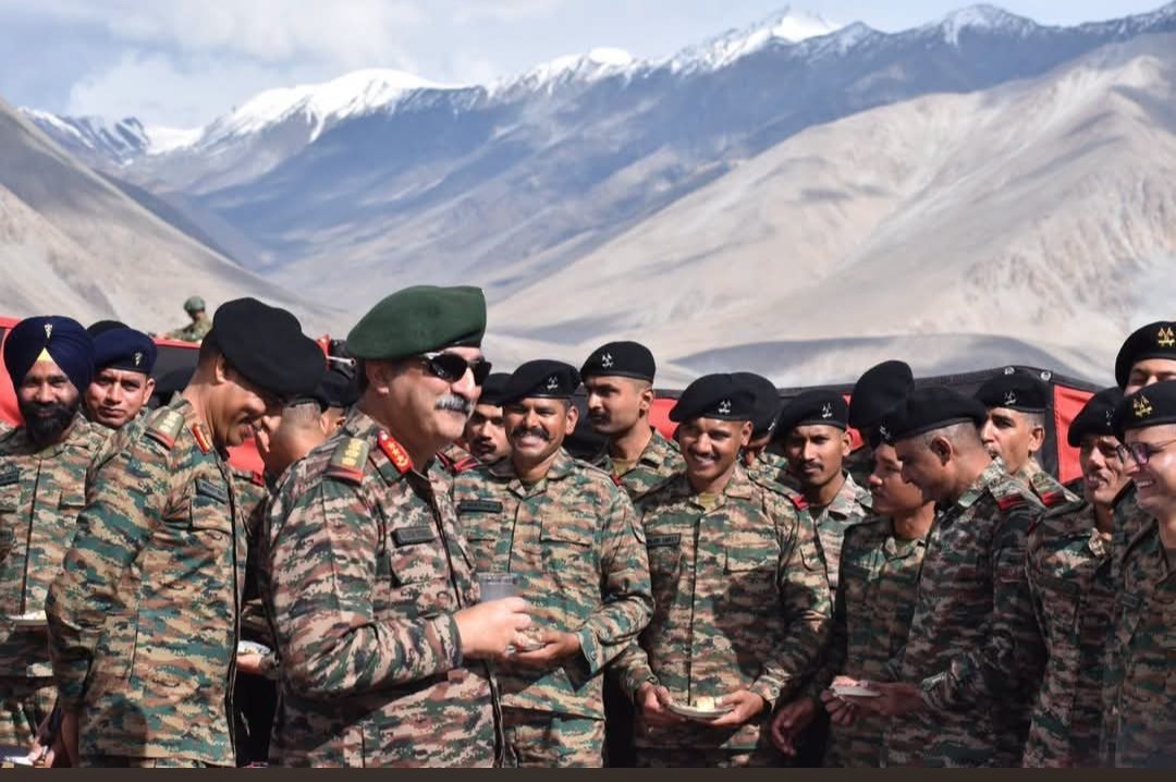 Southern army commander reviews readiness of armoured regiments in Eastern Ladakh