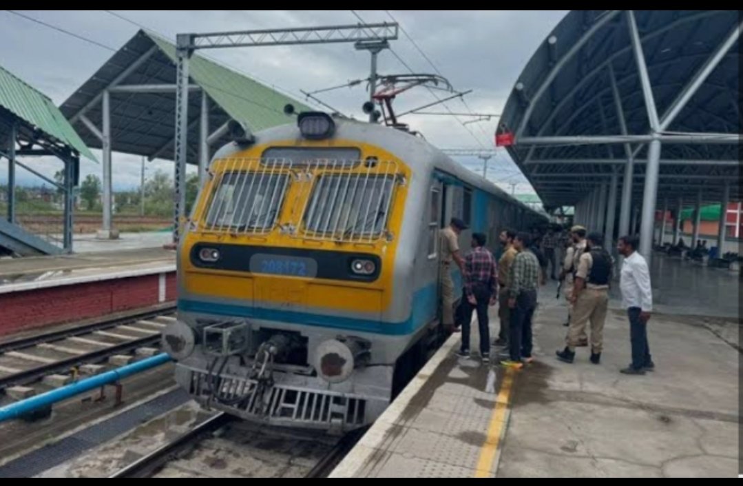 Passengers elated over Budgam-Katra special train