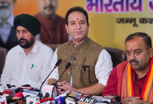 7 sittings, 5 effective days, NC Govt running away from people’s questions: LoP Sunil Sharma