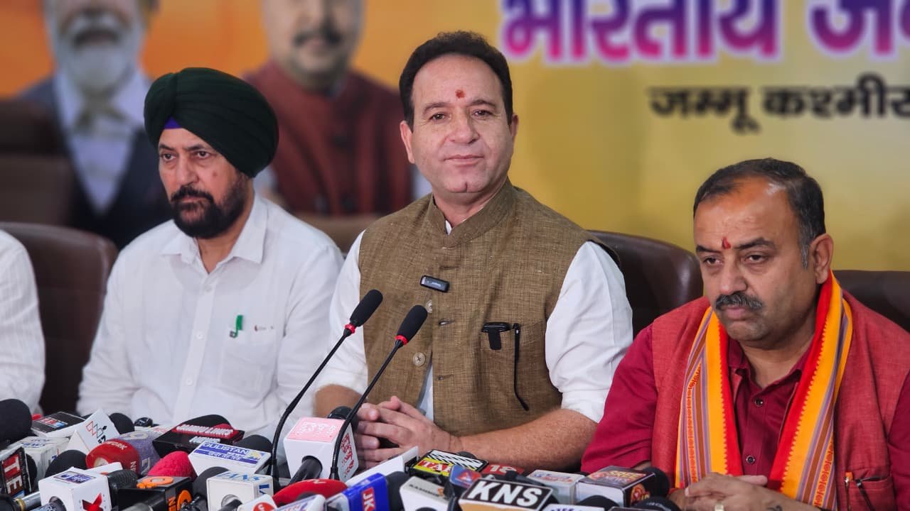 7 sittings, 5 effective days, NC Govt running away from people’s questions: LoP Sunil Sharma