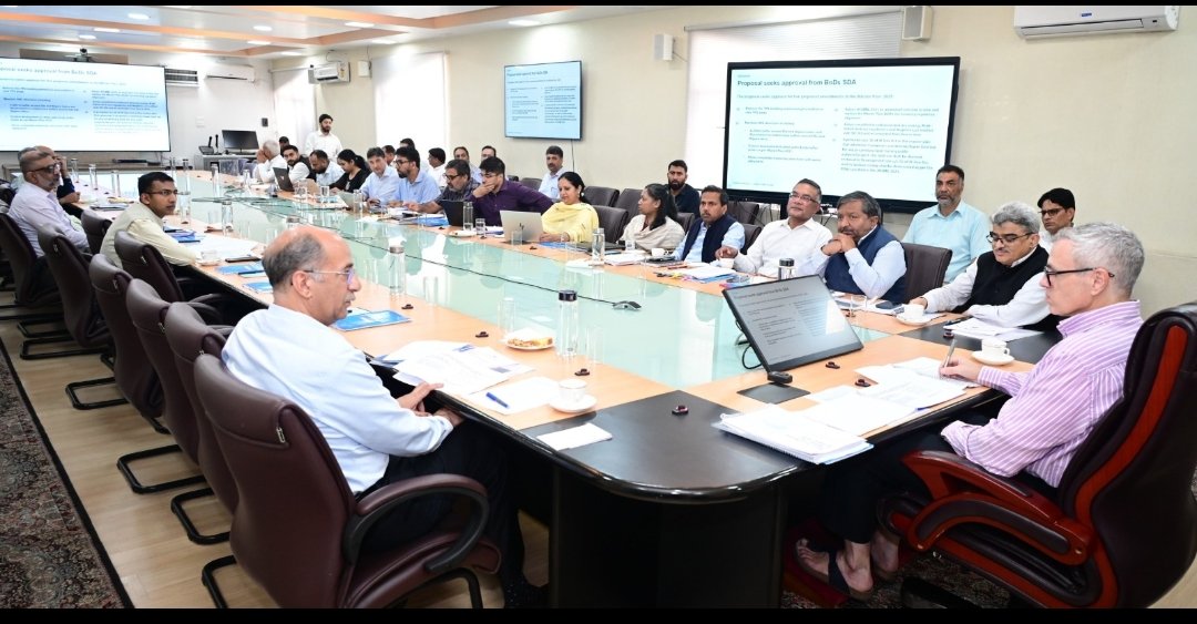 Balance planned urban growth with environmental protection; CM Omar