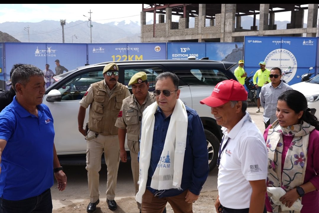 CS visits NDS Indoor Stadium, reviews arrangements for Intl Marathon in Ladakh