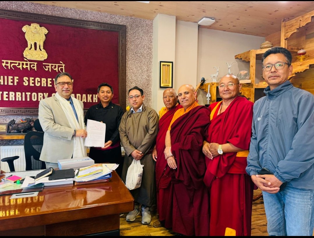 Former MP JTN urges Ladakh Administration to strengthen institutional support for Bhoti language