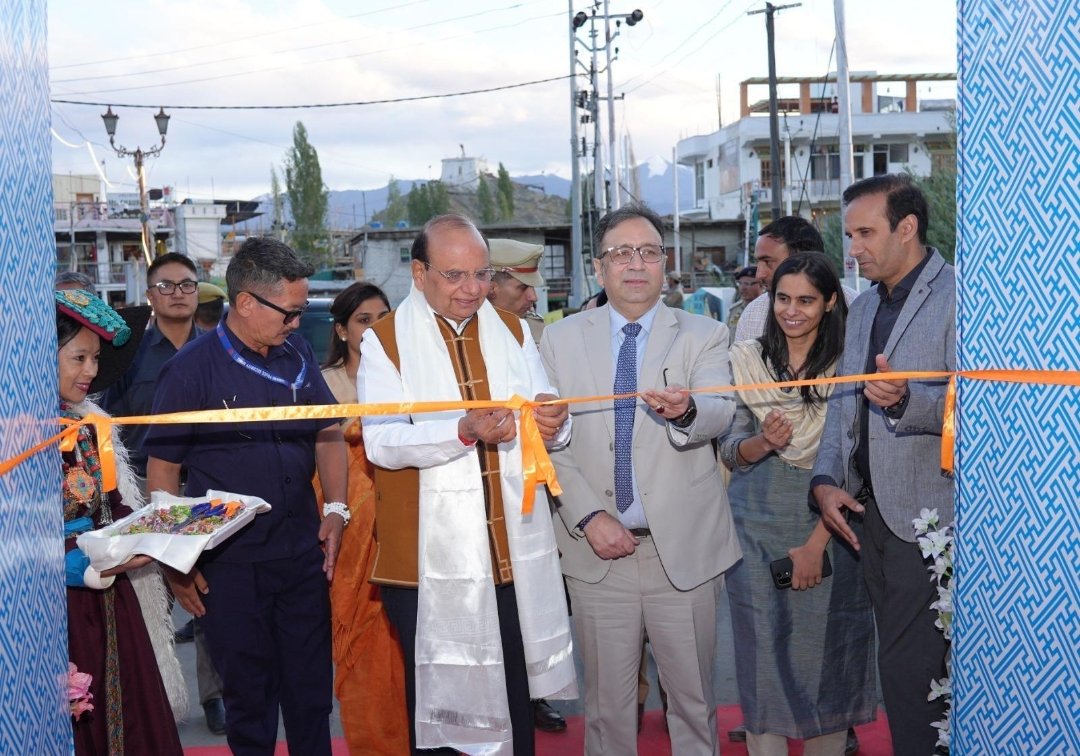 Saxena kicks off LRLM-SARAS Mela in Ladakh
